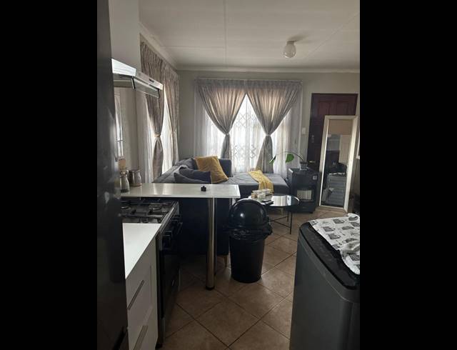 2 BEDROOM PROPERTY TO RENT IN ALLIANCE